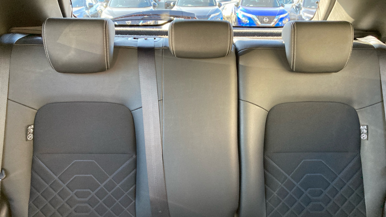 Nissan Juke 1.0 DiG-T 114 Tekna 5dr Petrol Hatchback